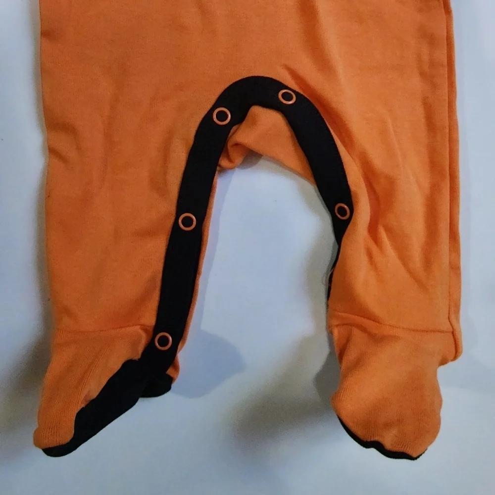 Okie Dokie My first Halloween orange and black footed sleeper Size 3 months NWT